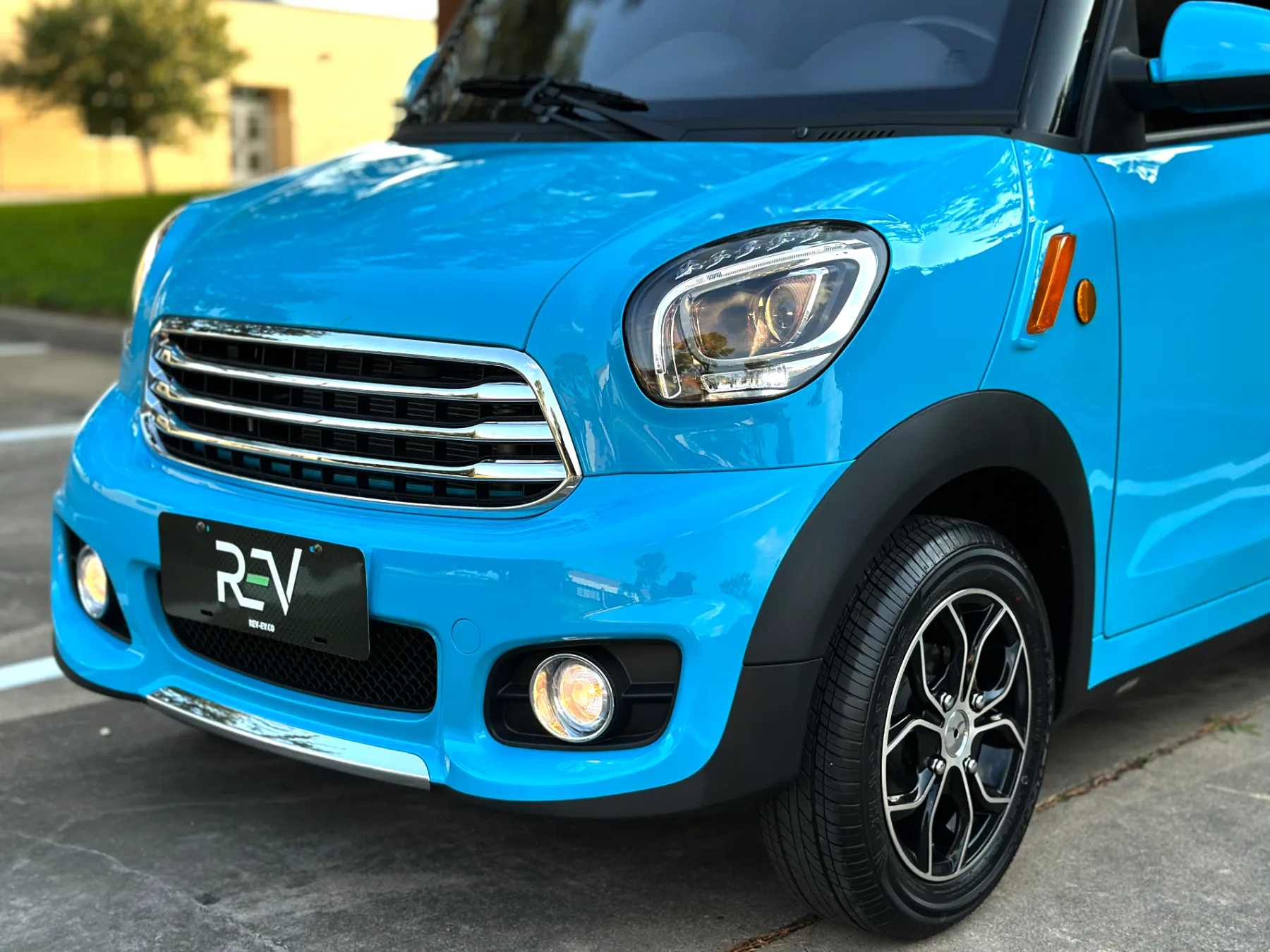 2026 REV M2 exterior profile